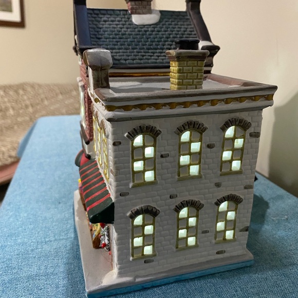 Fortune Island Annie's Flower Shop vintage Lighted Holiday Village Building - Picture 4 of 7